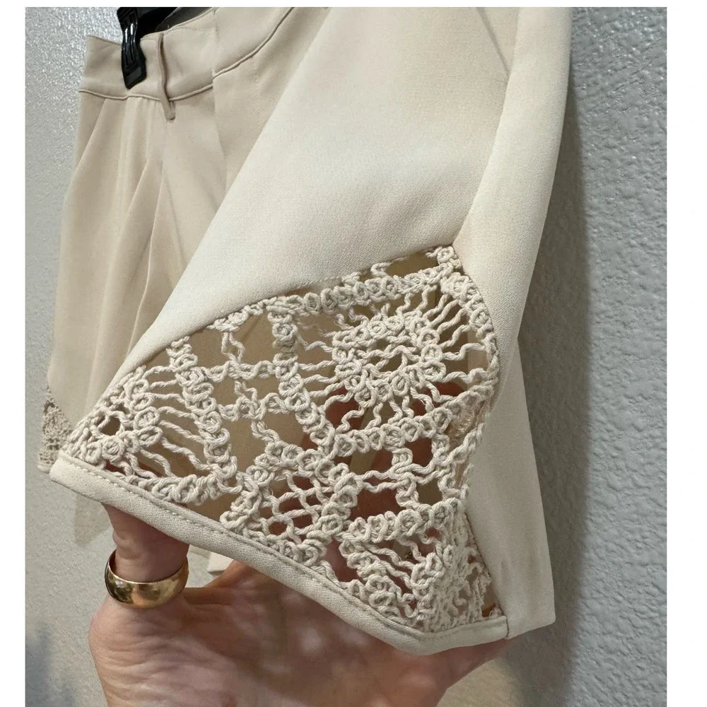 NWT CINQ A SEPT $345 Crochet Lace Corinna Short Size 8 - Picture 7 of 10